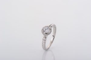 nunta de diamant la cati ani